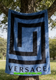 Versace Iconic Greek Key Print Flannel Throw Blanket Luxury Blue and Black Sofa Cover Blanket IMG_1552